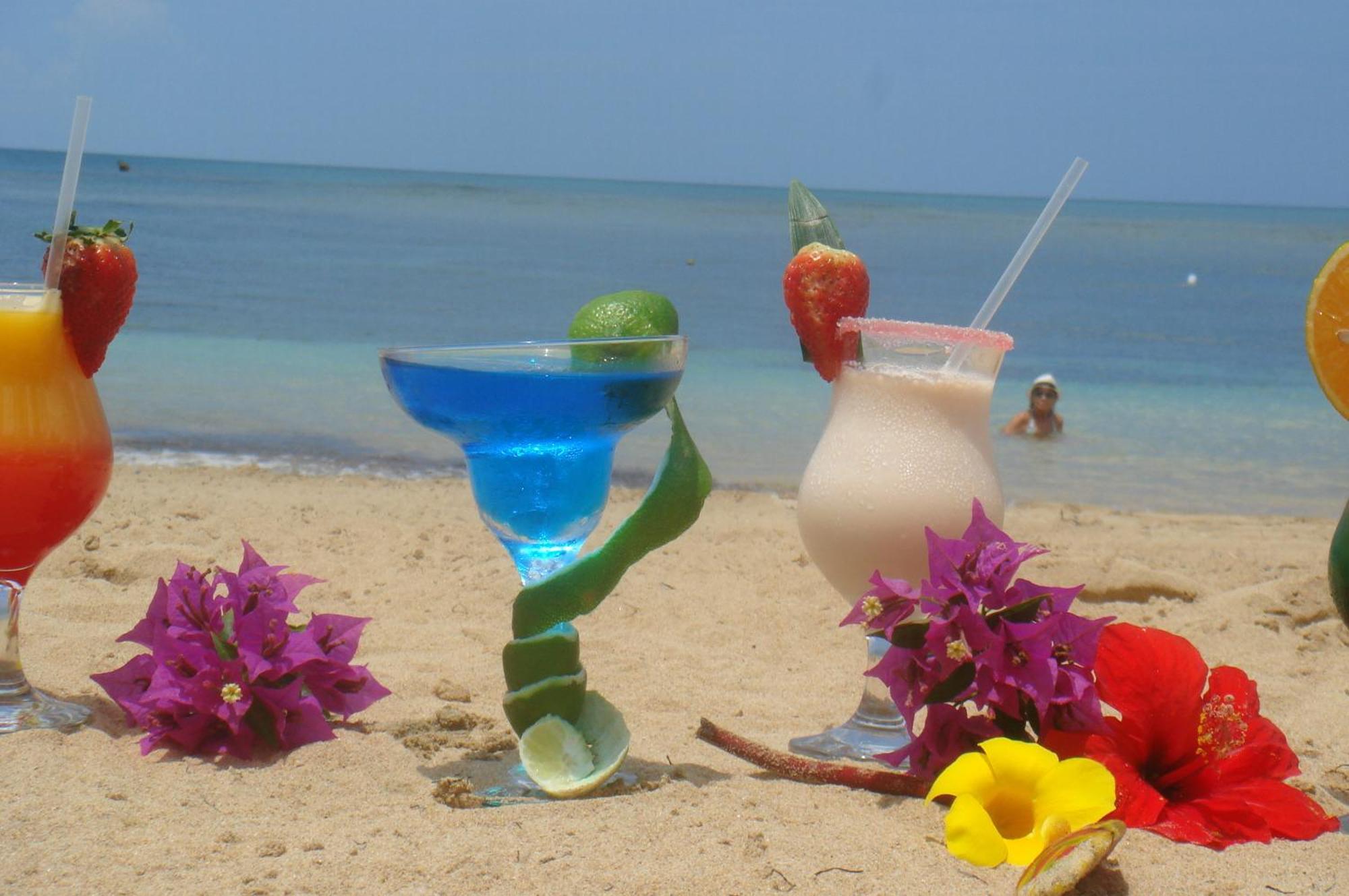 Hotel Playa Colibri 라스테레나스 외부 사진